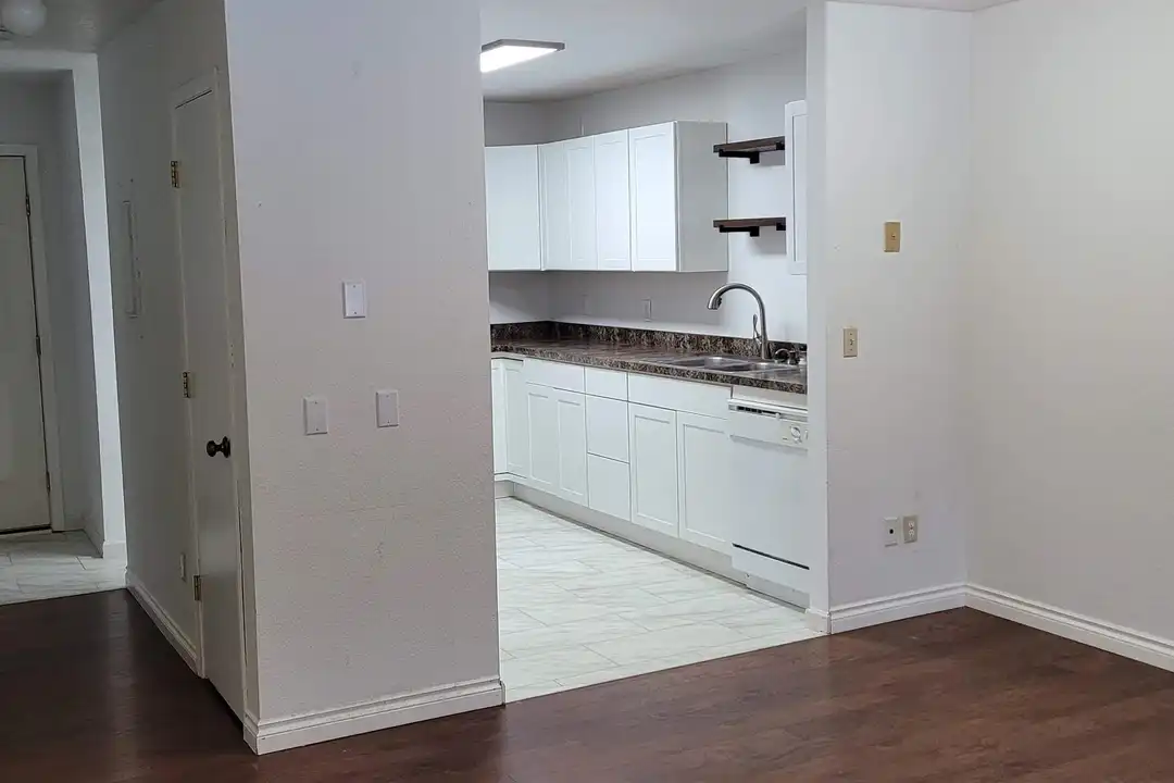 3501 N Brocton Ave unit 1 - View 5