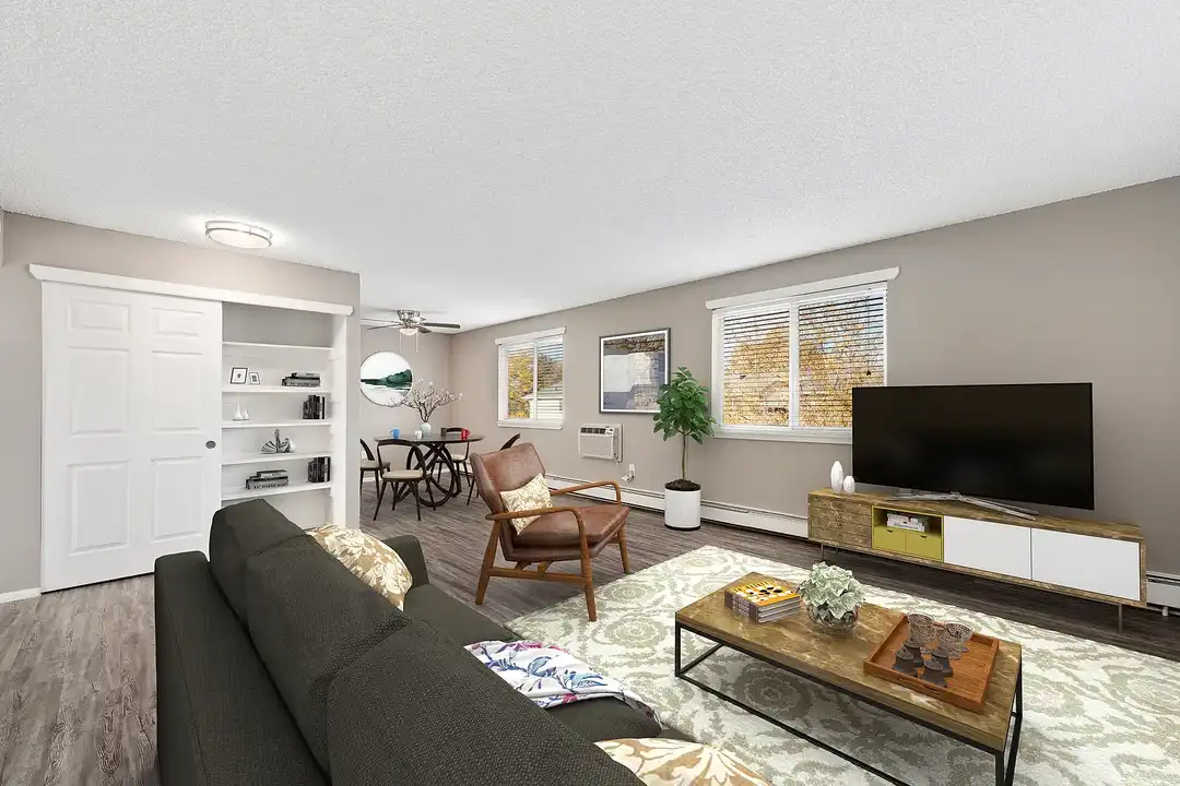 Apartment in Aurora - View 2
