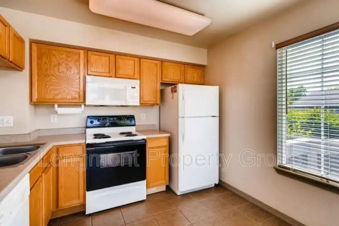 805 Summer Hawk Dr unit F-33 - View 6