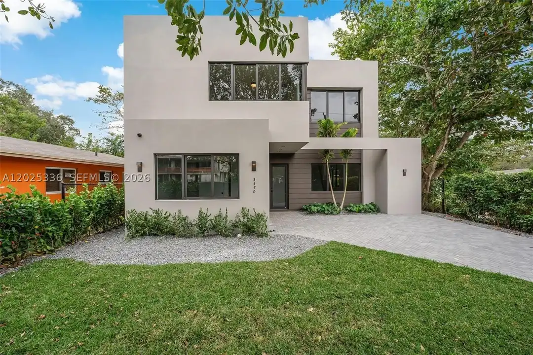3370 Thomas Ave - View 2