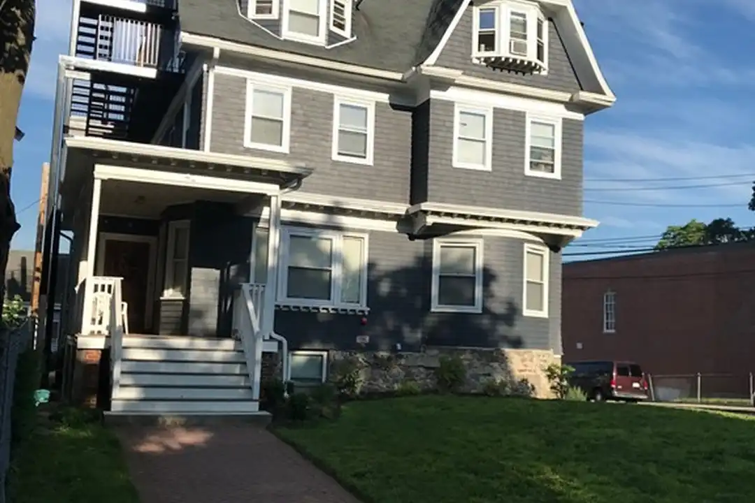 42 Harvard Ave unit 13 – photo 1