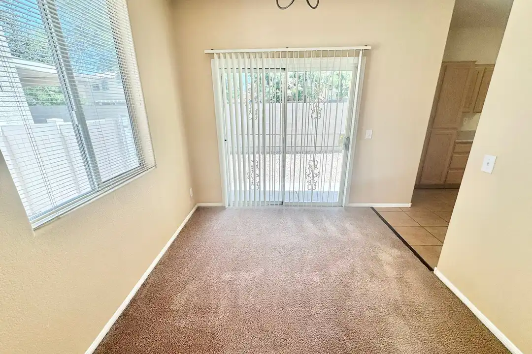 House in Las Vegas, Silverado Ranch - View 4