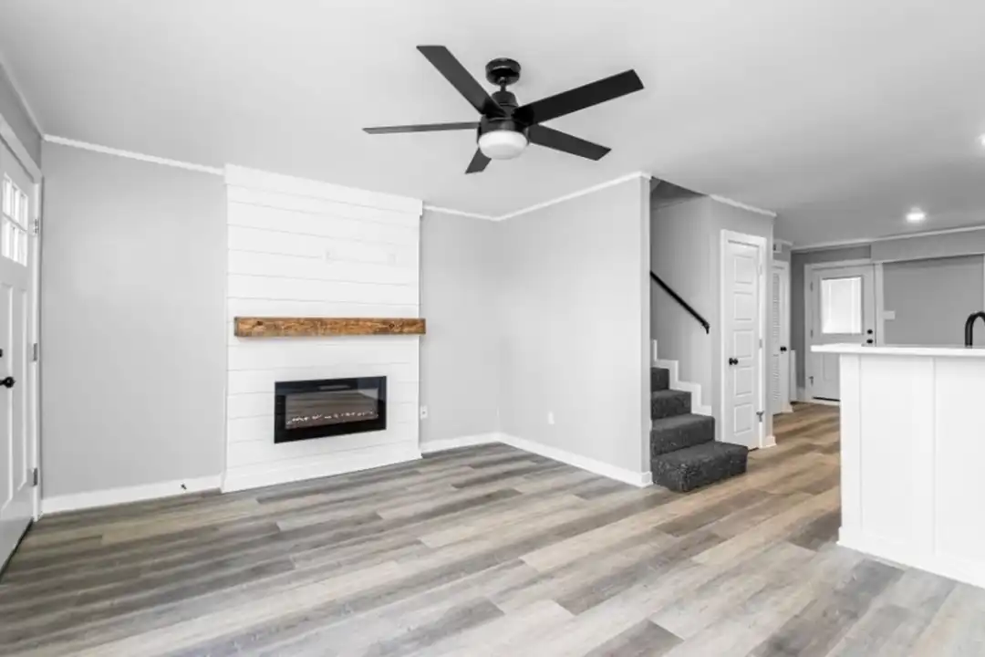 300 SW 4th St unit Unit 5 - View 2