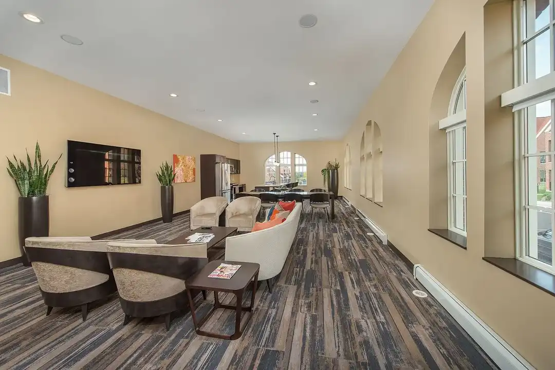 Echelon Apartments at Innovation Campus - 9810 Echelon Ln - Wauwatosa ...
