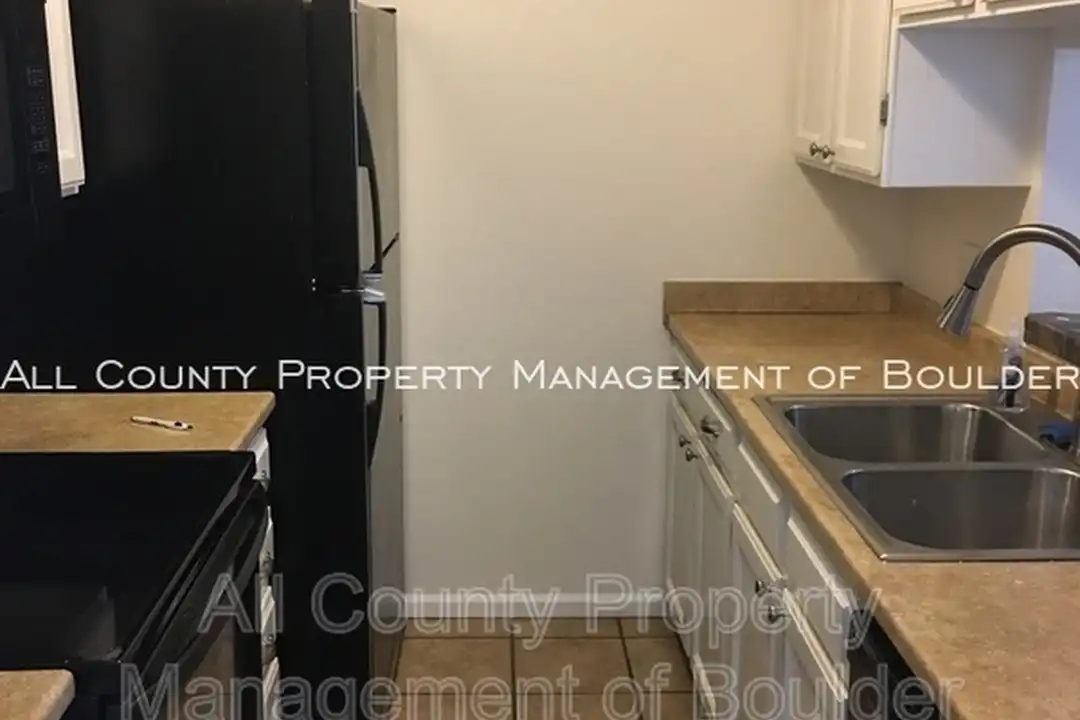 6525 Kalua Rd unit 101 - More