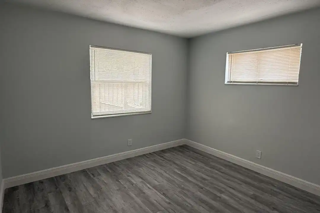 3525 Avenue J unit B - More
