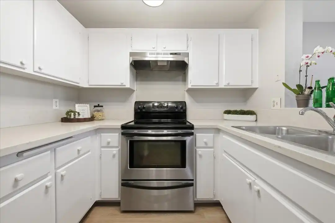 3440 Lebon Dr unit 4217 – pohled 2