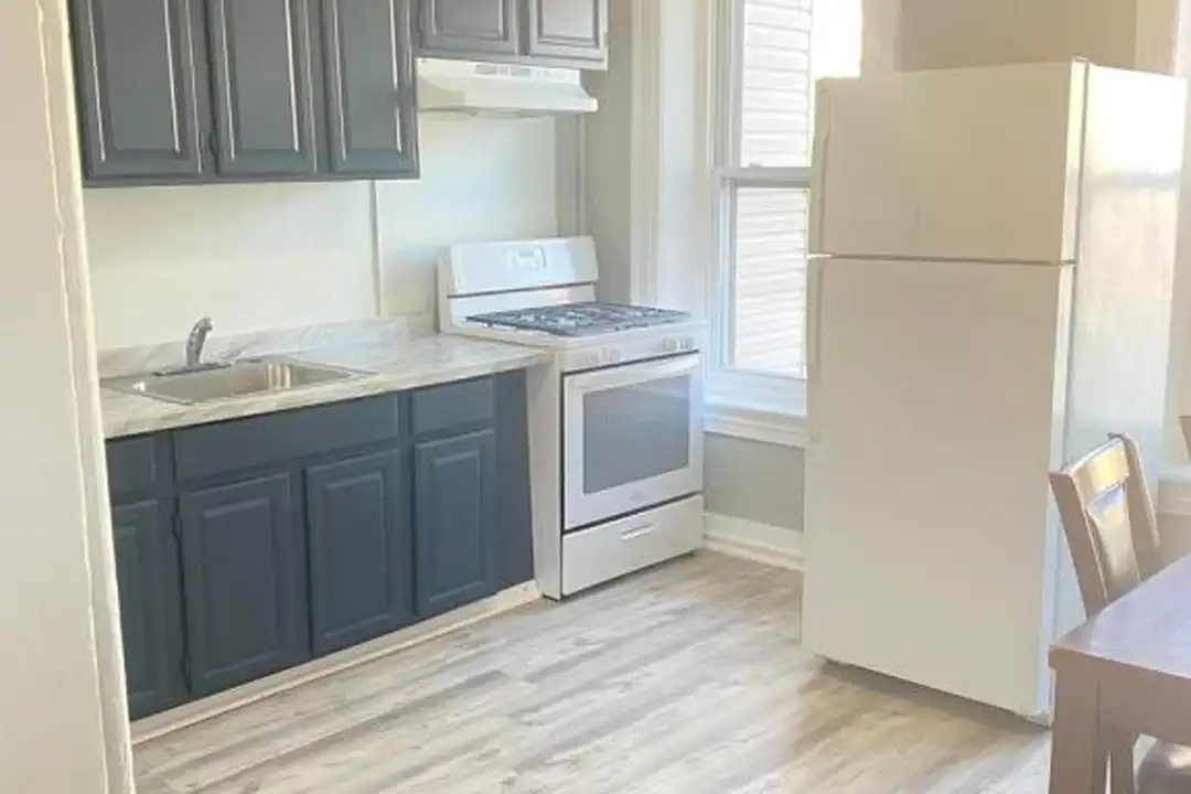 215 S 5th St unit # 2R – photo 1
