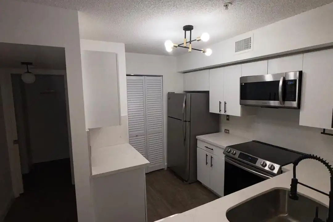 11165 SW 6th St unit 203 - View 3