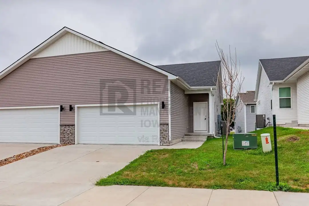 5638 Fernwood Dr – photo 1