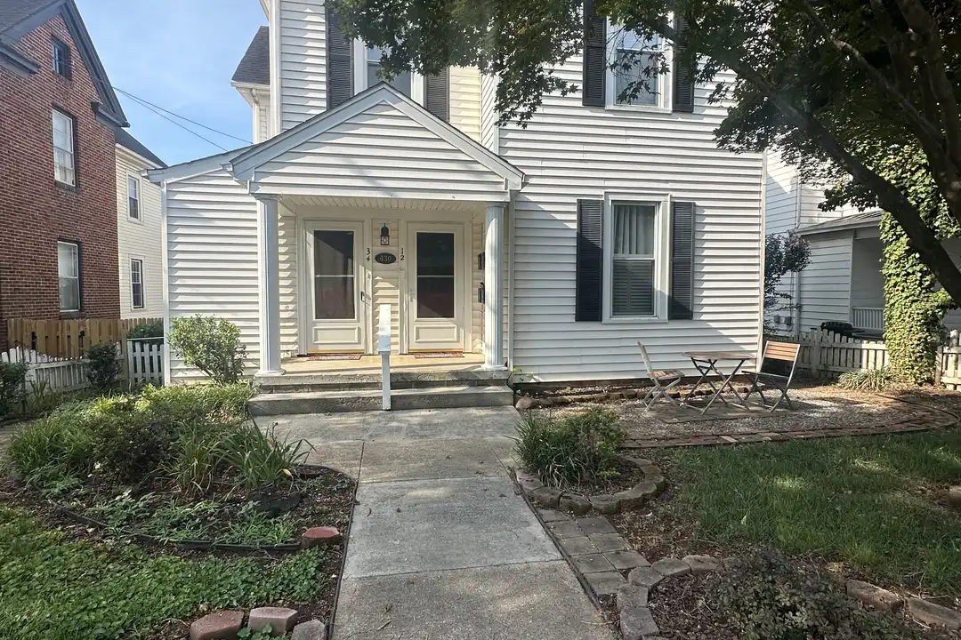 430 Allison Ave SW unit 3 – photo 1