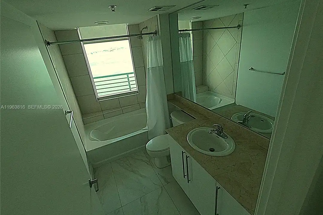 335 S Biscayne Blvd #1712 - View 4
