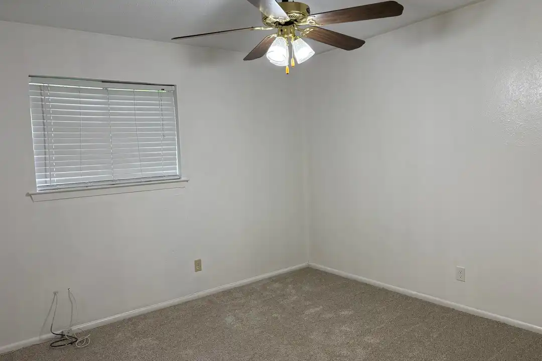 5355 Wonder Dr - View 4