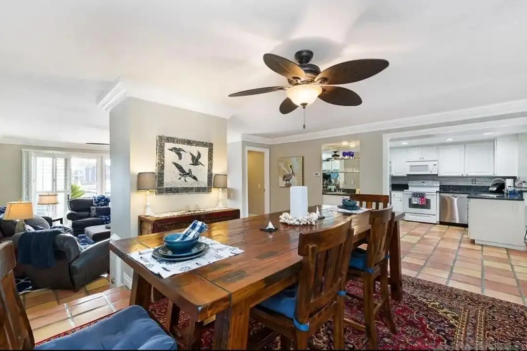 41 Kingston Ct S - View 2