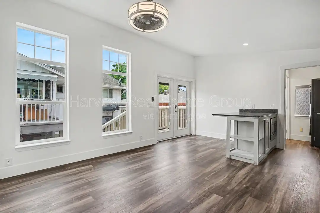 33158 7th St - View 2