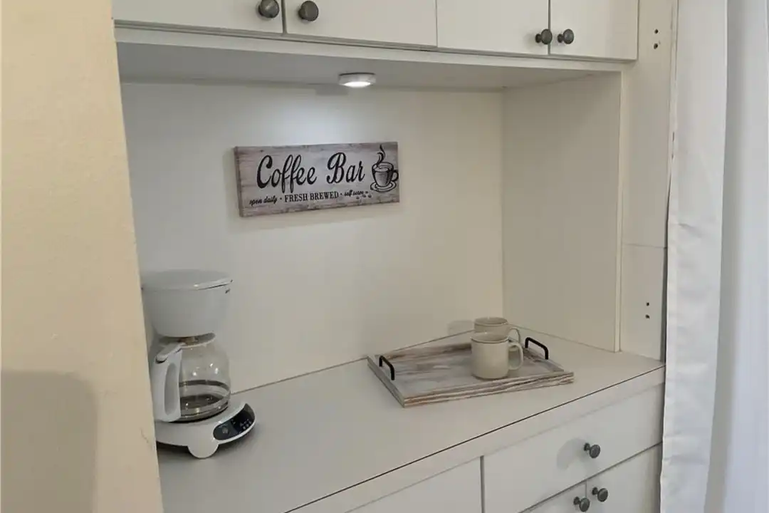 235 Seaview Ct unit G8 - View 3