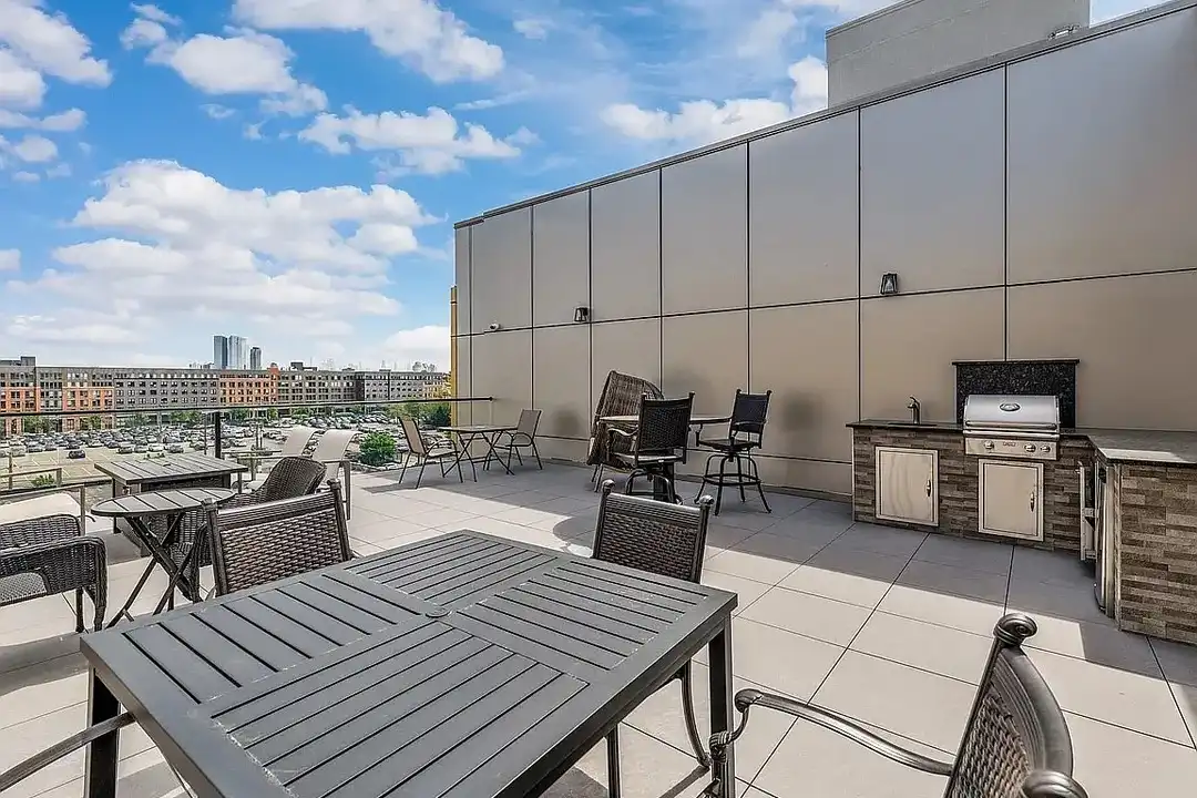 Apartment in Jersey City - View 4