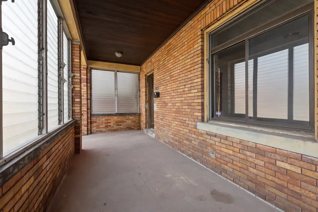326 Anthony St - View 3