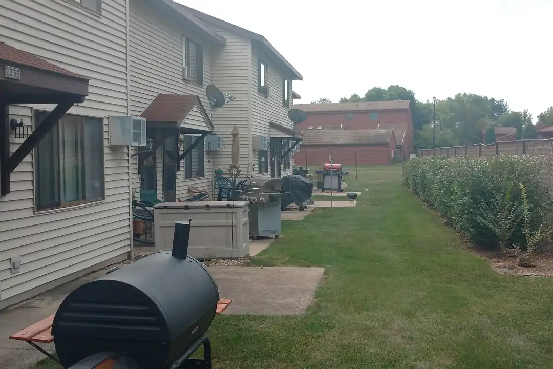 Cedar Creek Apartments-Oshkosh - View 6