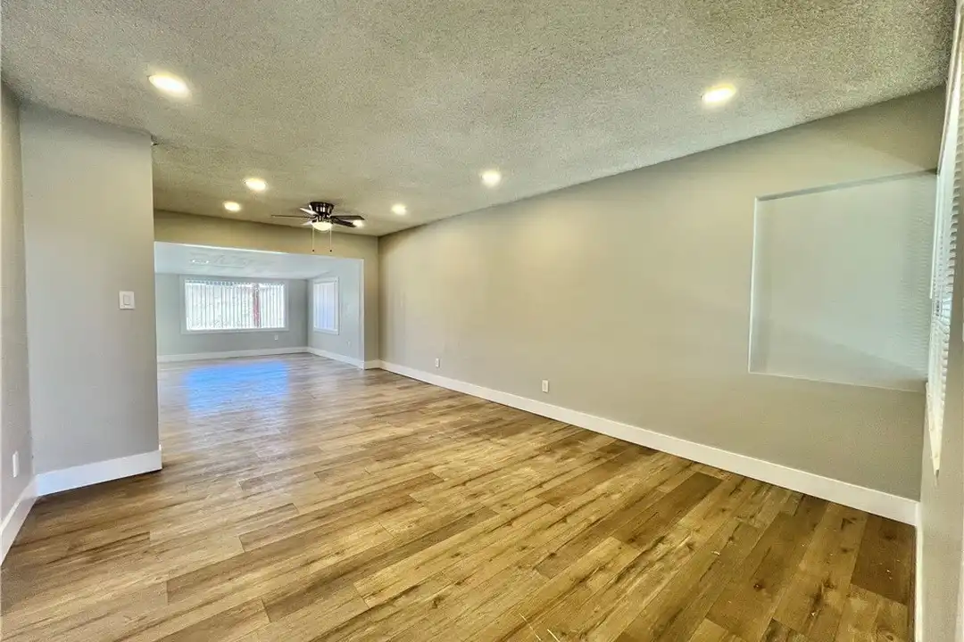 2017 Bracken Ave - View 5