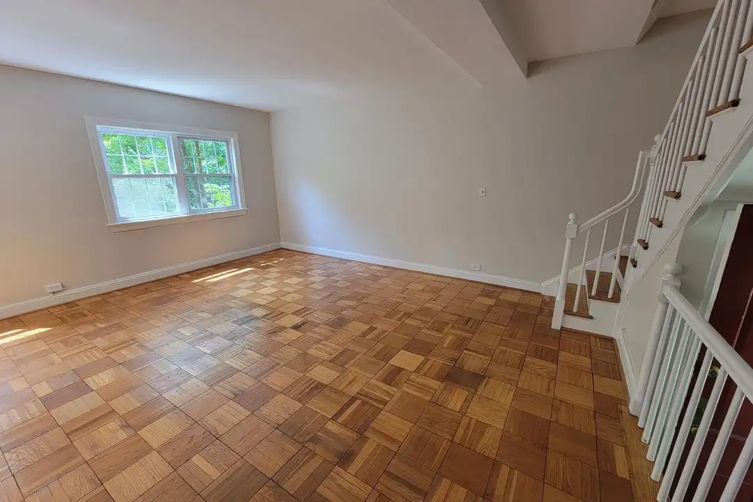 Apartment in Alexandria - More