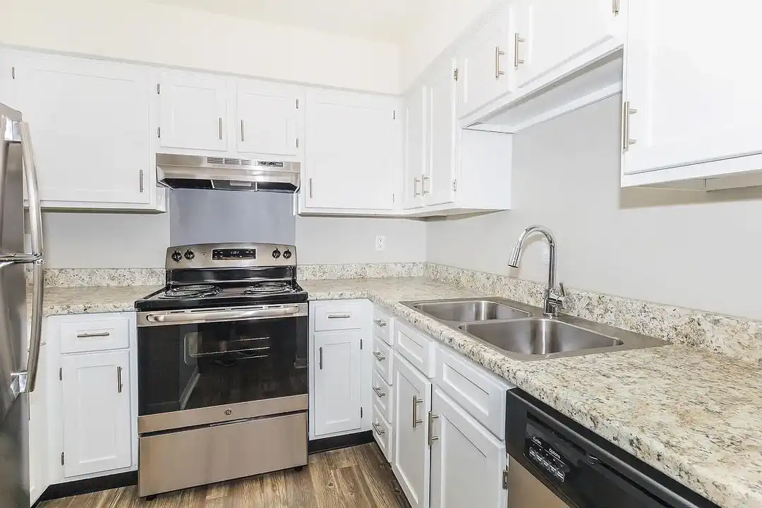 Hillhurst Apartments - Όψη 2