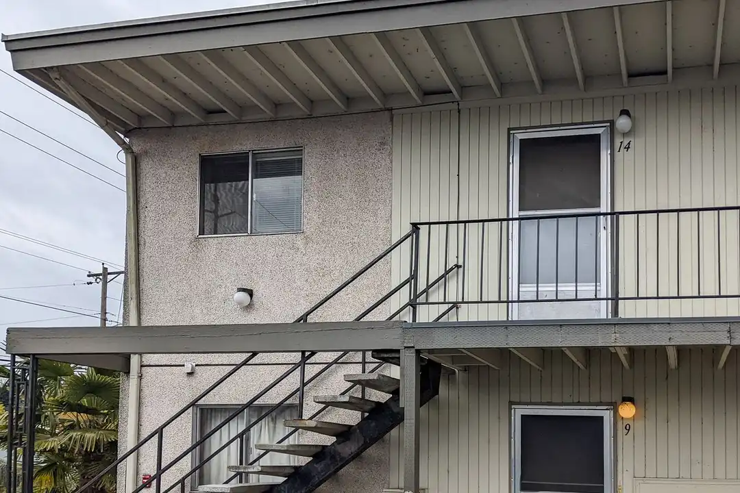 1145 Rural Ave SE unit 14 - View 3