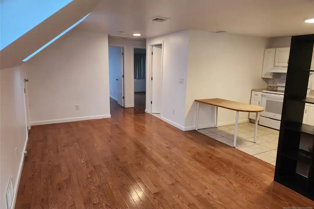 316 10th St unit 2ND FL - View 4