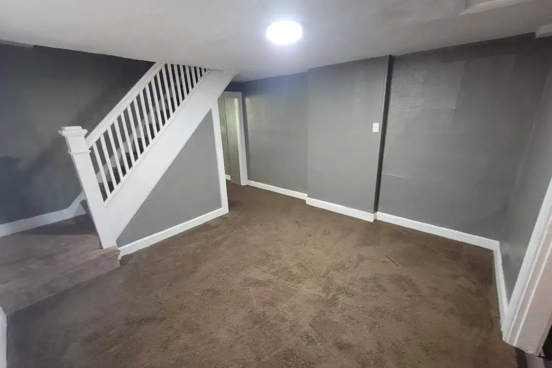861 N Drexel Ave unit 861 N Drexel Ave – pohled 6