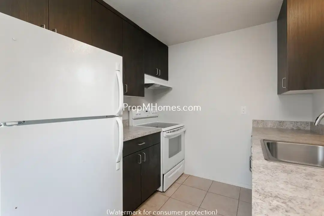 Apartment in Portland, Glenfair - More