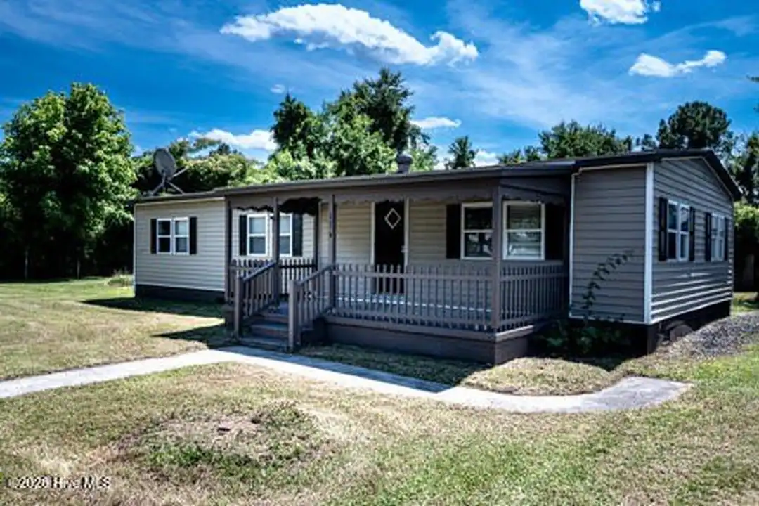 176 Pine St - View 2