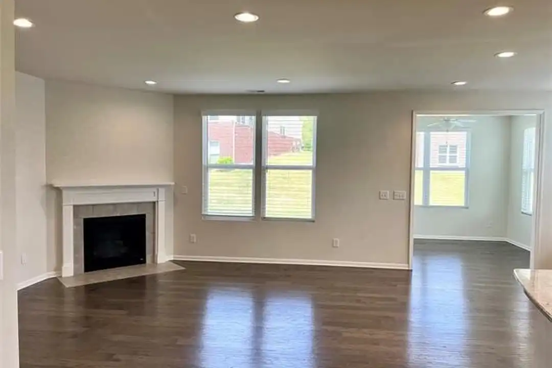 1113 Lark St #41 - More