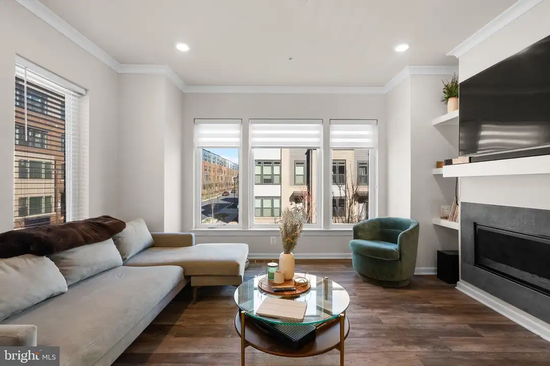 Apartment in Derwood - More