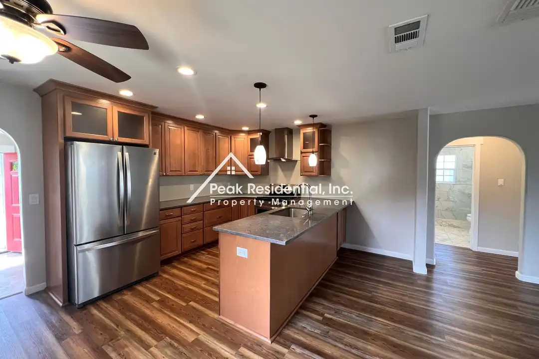 House in Sacramento - More