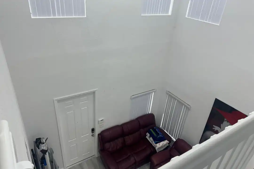 4144 NE 26th St - View 6