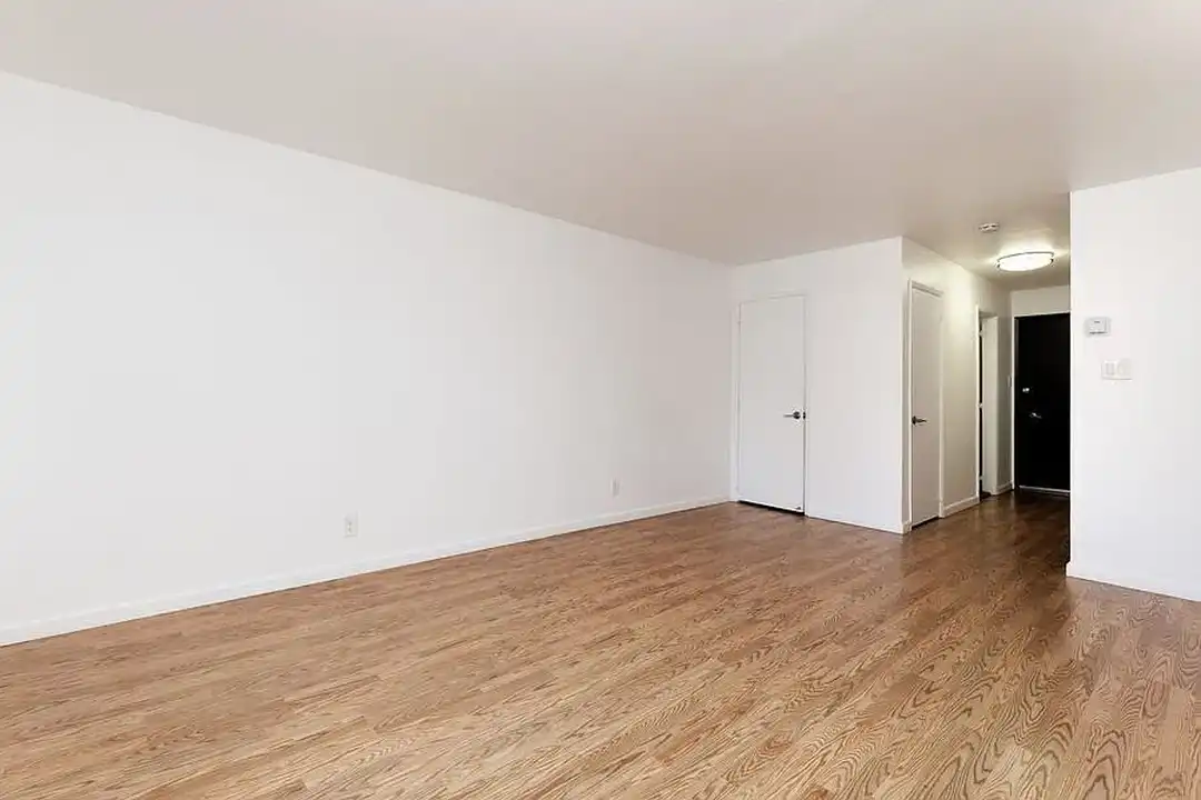 370 Staten Avenue - View 5