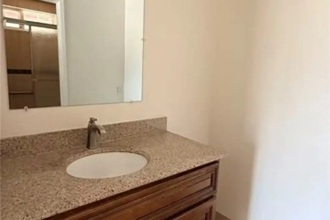 1426 Rodney Rd - More