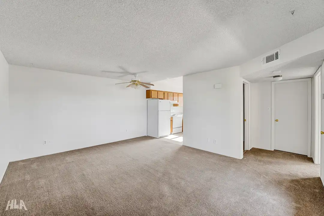 Verde Point Apartments – photo 1
