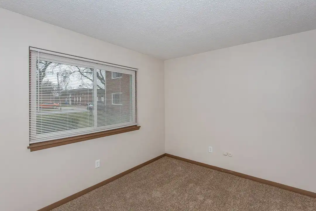 3540 N Main St unit 3515 N Main Street Apt 1 - View 4