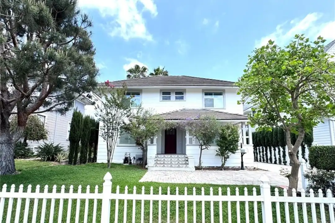 2716 S La Salle Ave – pohled 2