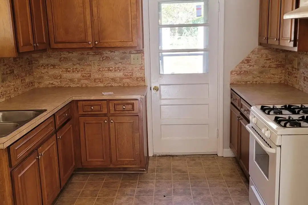 House in Columbus - View 5