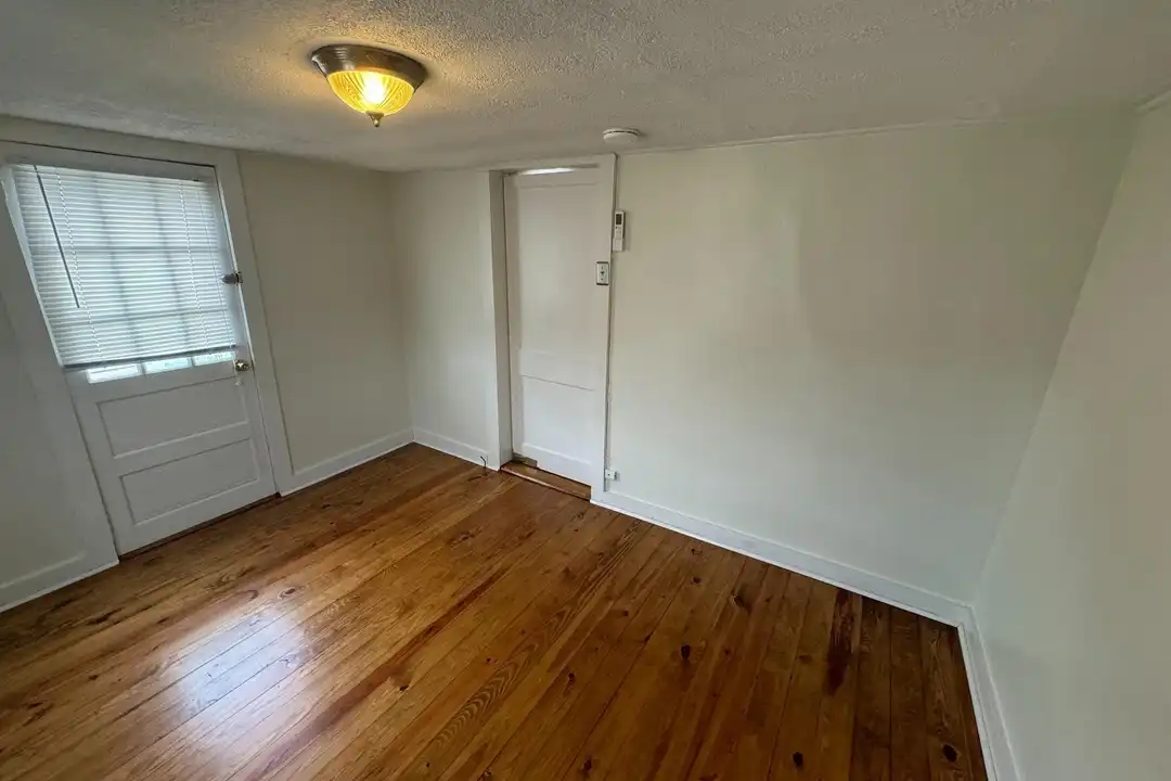430 W High St - View 4
