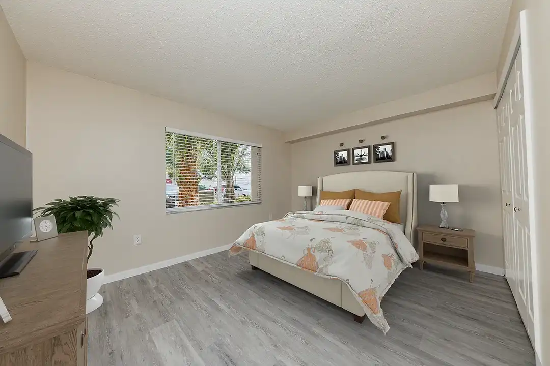 Gulf Gate Apartments - View 4