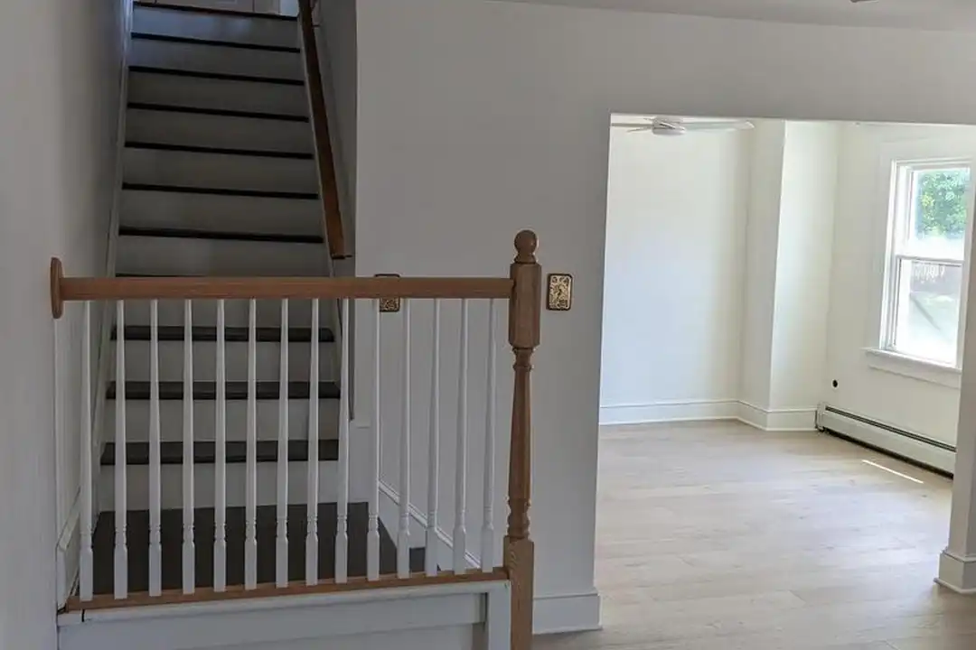 641 Loraine St - View 6