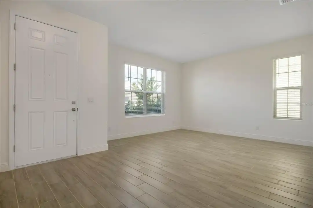 2989 Nottel Dr - More
