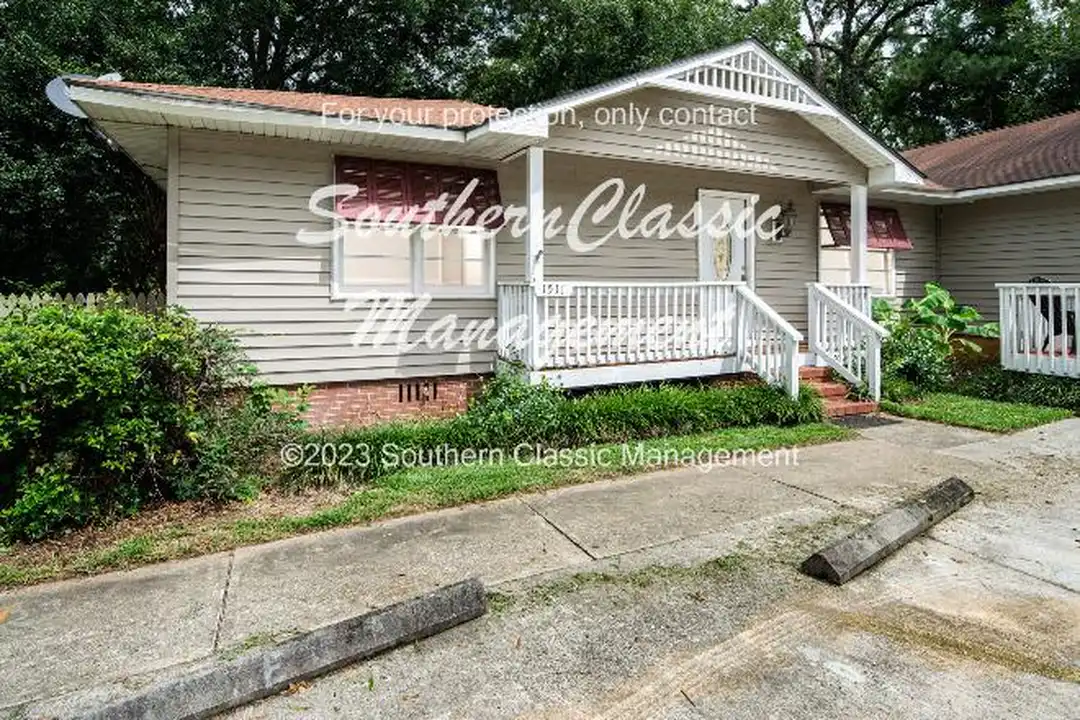1511 N Jefferson St NE – photo 1 of 13