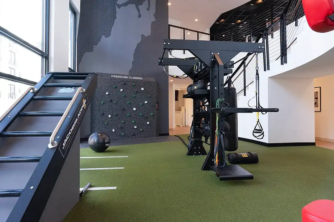 Griffis Lake Washington - 1202 N 10th Pl - Renton, WA | Rent.