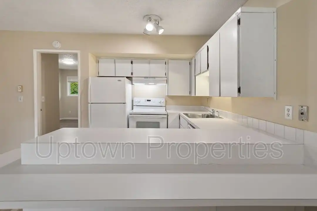 4633 SW Huber St unit 10 - Widok 6