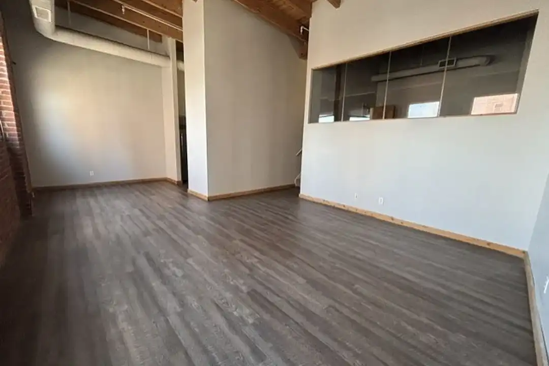 Bridgeview Apartments – photo 1