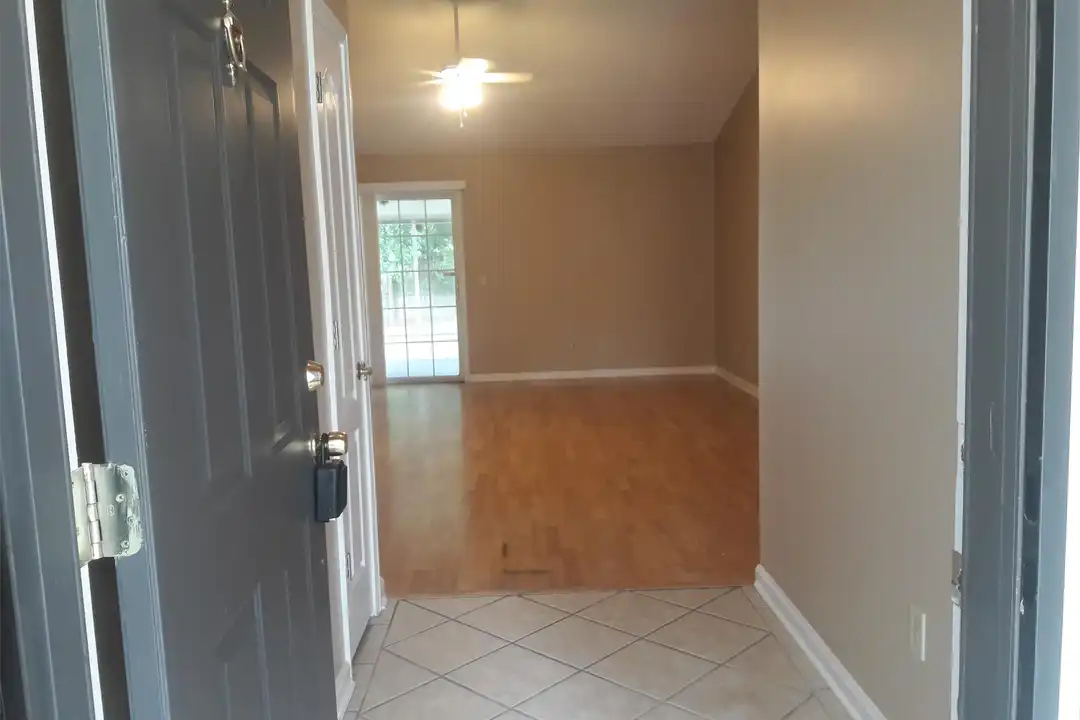 2562 Eiffel Cir E unit 1 - View 5